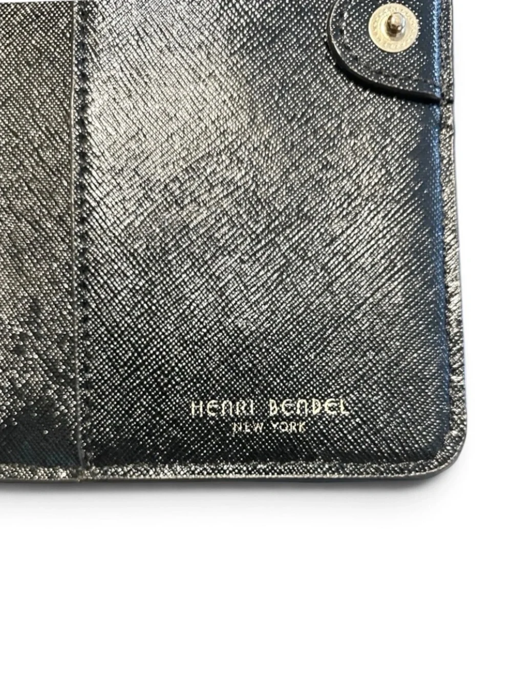 Henri Bendel RARE Black Saffiano Leather Floral Appliqué Phone Wallet NWOT
